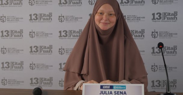 Polonyalı Julia: "Araştırdıkça İslam'a aşık oldum"