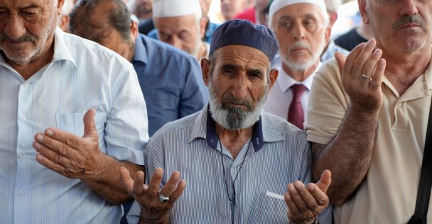 Sakarya'da Hamas lideri Haniye için gıyabi cenaze namazı kılındı