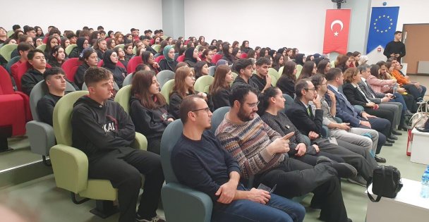 Science & Future Projesi Kapsamında  'Araştırmacılar Okulda” Etkinliklerinin İkincisi Gerçekleştirildi