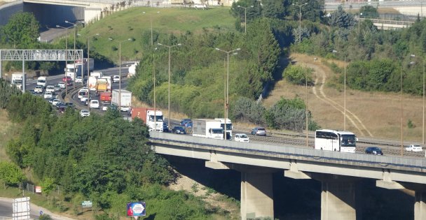 Tatilcilerin dönüş yolculuğu erken başladı