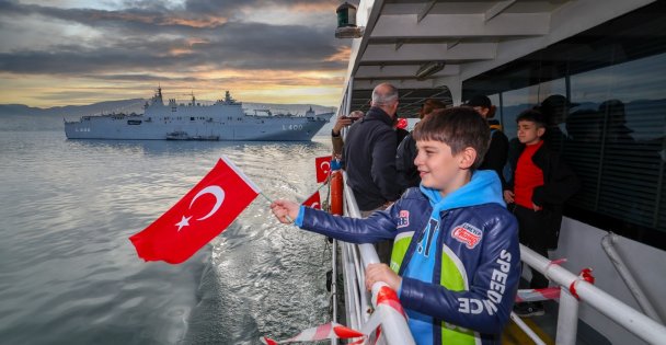 TCG Anadolu Kocaeli'yi Gururlandırdı