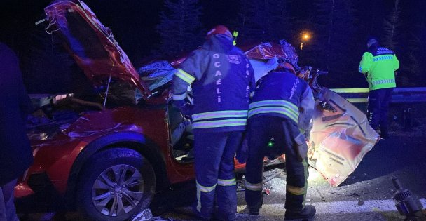 TEM'de feci kaza: 2 ölü, 4 yaralı