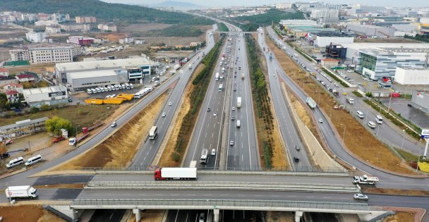 TEM'in Gebze güzergâhı yeşile bürünüyor