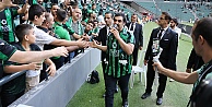 Şarkıcı Bayhandan Kocaelispor Camiasına Jest