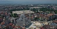 Altı Otopark, Üstü Meydan