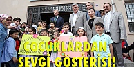 Öğrencilerden sevgi gösterisi!