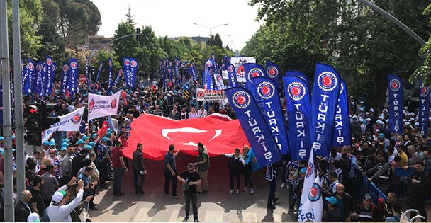 TÜRK-İŞ 1 Mayıs'ı Kocaeli'de kutluyor