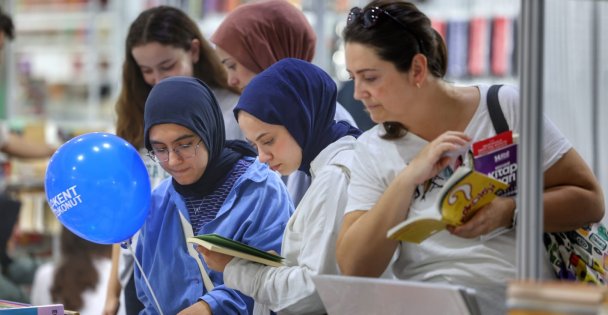 Türkiye'nin en büyük kitap fuarı kapılarını açtı