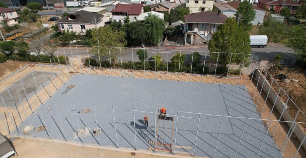 Yeni Halı Sahaların İnşaatı Devam Ediyor