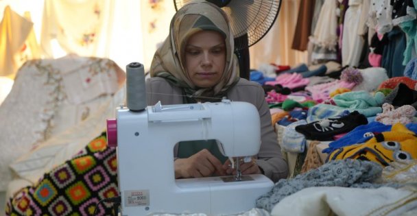 Yerleşim yerleri merkeze uzak olunca terzi olup ihtiyaçlarını kendileri üretti