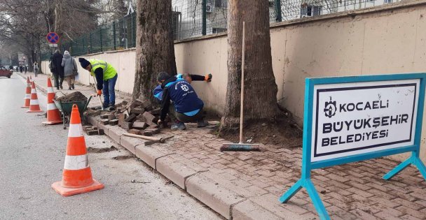 Yol Bakım Timi, Seka Devlet Hastanesi Kaldırımlarını Onardı