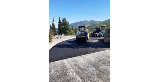 Yol Bakım Timi Yolların Bakım ve Onarımını Yapıyor