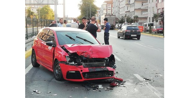 Zincirleme trafik kazasında 1 kişi yaralandı