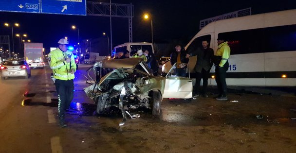 Zincirleme trafik kazasında 2 kişi yaralandı